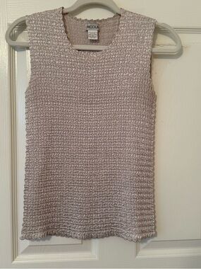 NICOLA beige Crinkle Sleeveless Top timeless old money capsule word robe M